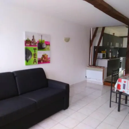 Studio Cosy A / 28 M² / Parking & Internet Inclus شقة